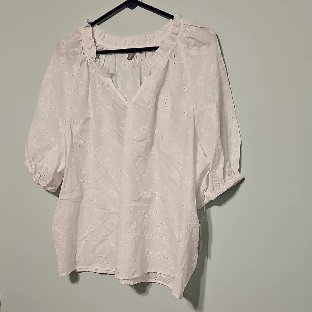 Falls Creek White Eyelet Women's Top. Size Xl. Nwt. - Picture 1 of 5